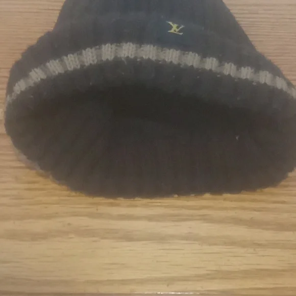 Toque - Picture 3 of 4